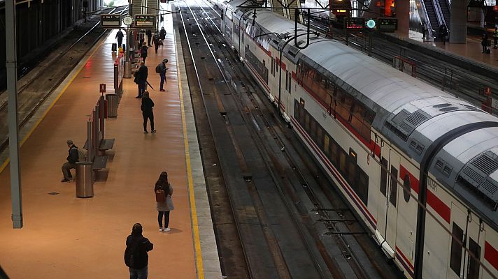 Especiales informativos - A partir del lunes los billetes de RENFE serán nominativos