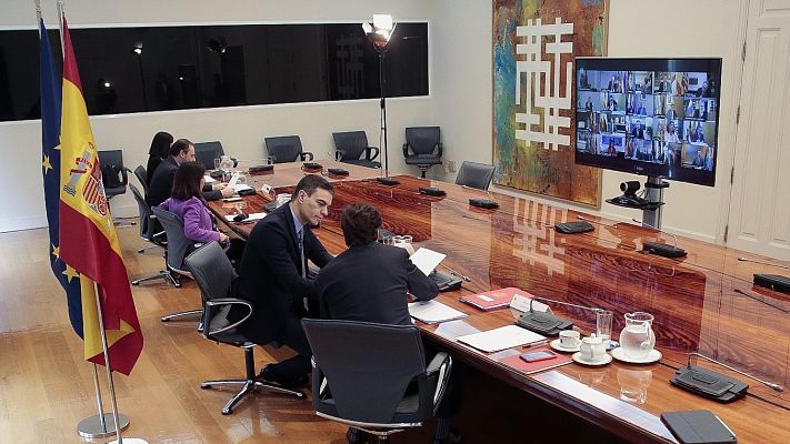 Telediario 1 - Sánchez anuncia 14.000 euros extra para las comunidades