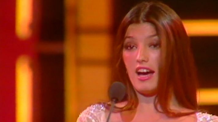 Festivales de Eurovisión en el Archivo de RTVE - Lucía cantó "Él" en Eurovisión 1982