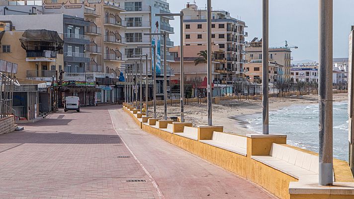 Especiales informativos - Montero anuncia planes de actuación para el sector turístico para su "revitalización" tras la crisis de coronavirus