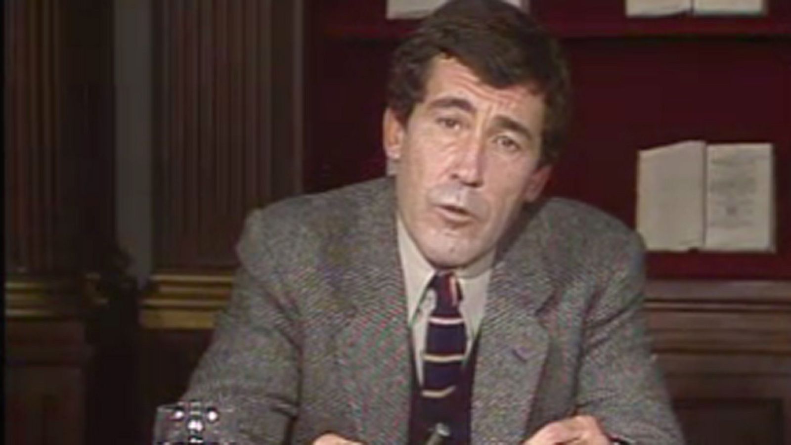 Biblioteca Nacional - Los hijos de Pascual Duarte - Programas y Concursos en el Archivo de RTVE | Ver