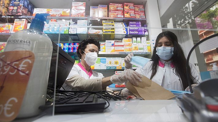 Telediario 1 - Sanidad fija en 0,96 euros el precio máximo de las mascarillas quirúrgicas