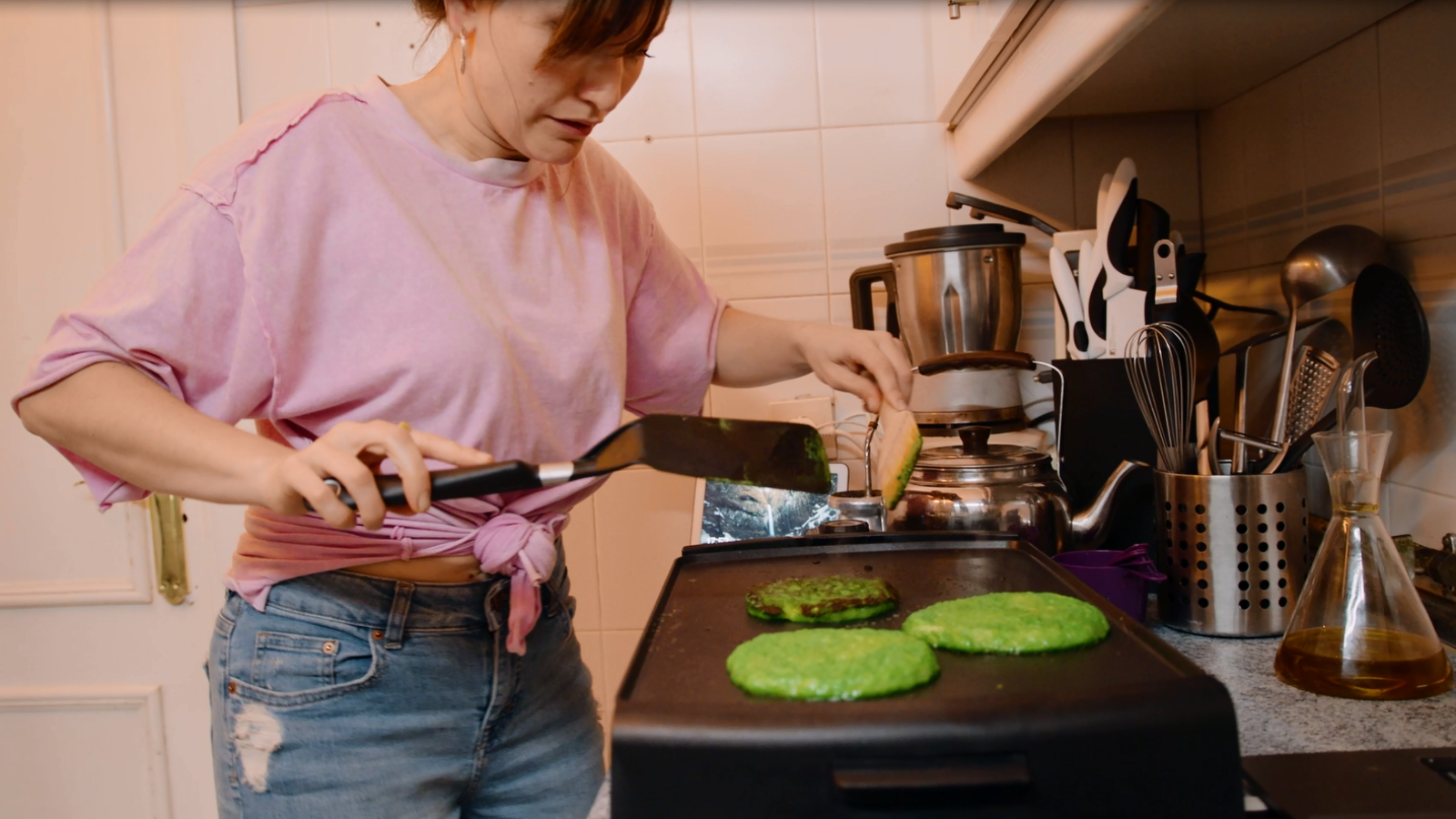 MasterChef 8 - ¿RoEnLaRed se atreve con las tortitas de Adrienne? | Ver