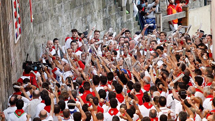  - El blanco y el rojo no bañarán las calles de Pamplona este año en San Fermín