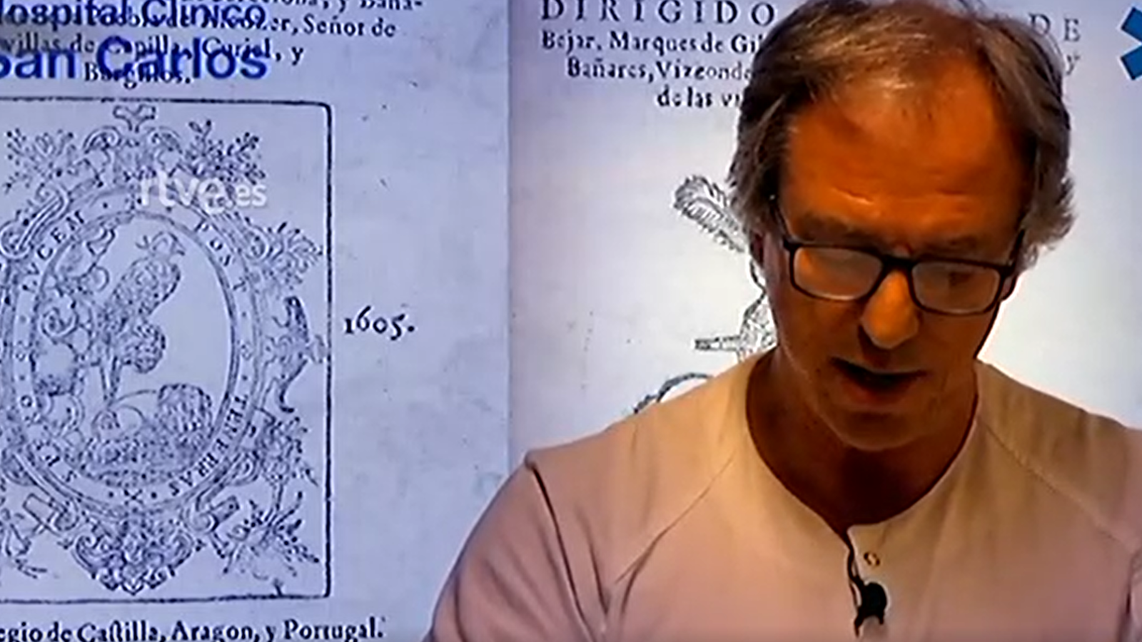 Día del Libro: Juan José González Armengol, jefe del servicio de Urgencias del Hospital San Carlos, participa en la lectura virtual de 'El Quijote' - RTVE.es | Ver