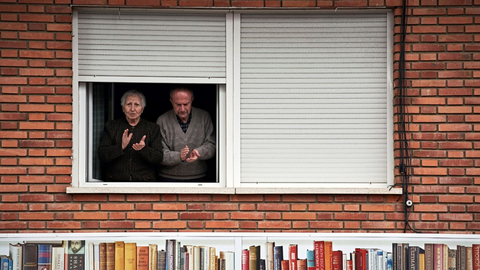 El Gobierno estudia medidas de alivio en el confinamiento de los mayores