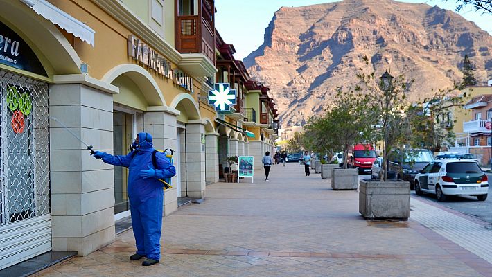 Telediario 1 - Las autonomías proponen a Sánchez sus planes de desescalada y Urkullu estudia elecciones vascas en julio