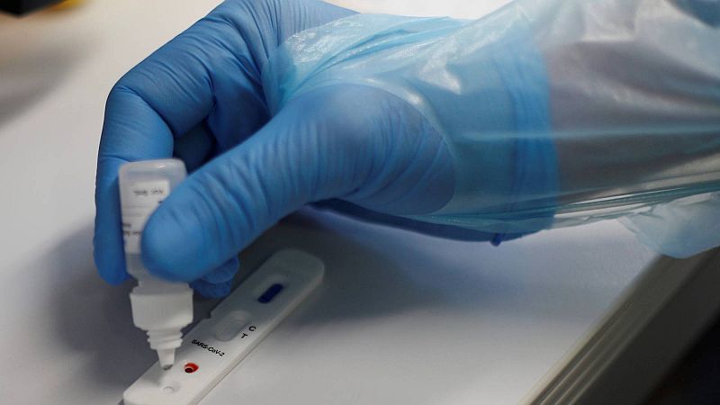 Los clubes ya tienen otra vez test del cororonavirus, pero Sanidad recuerda que no son un colectivo prioritario