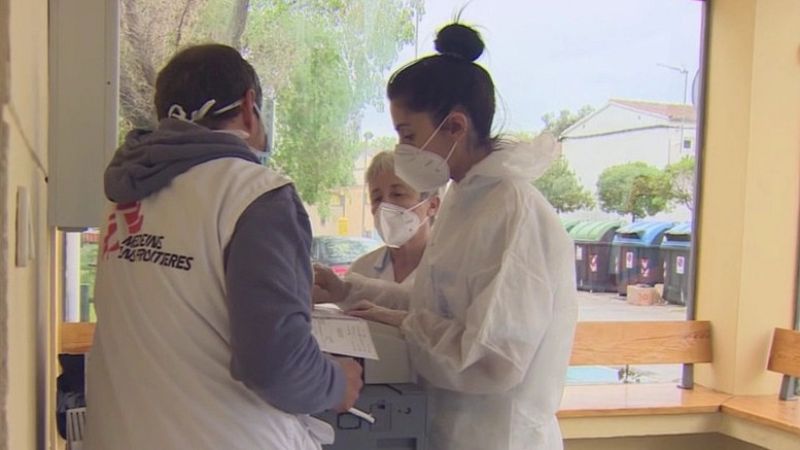 Médicos sin Fronteras ayuda a crear "espacios seguros" en las residencias - Modo Digital | Ver