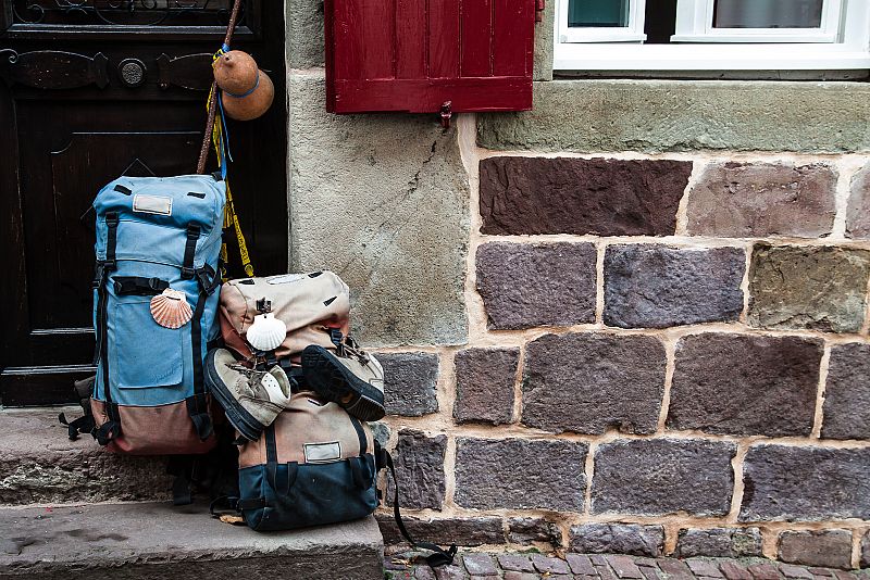 Confinados en un albergue para peregrinos - España Directo | Ver