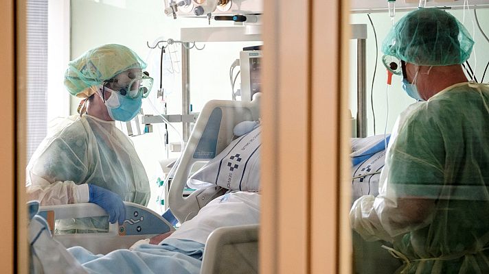 Telediario 1 - Los sanitarios que han perdido la vida luchando contra el coronavirus