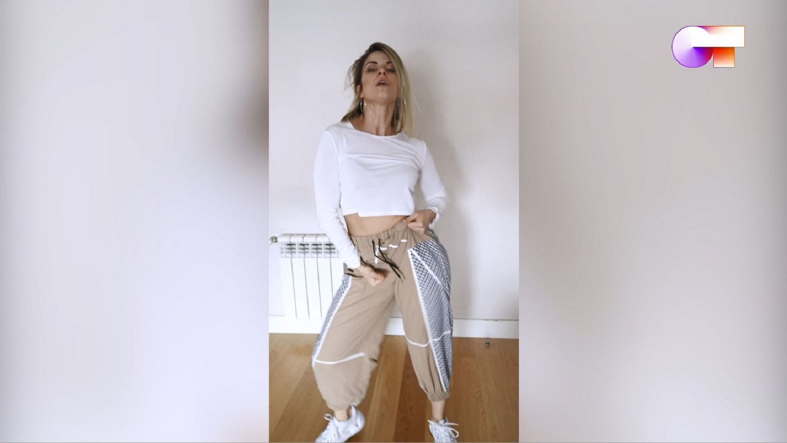 Sexto reto de Vicky, la coreógrafa de 'Operación Triunfo', en Tik Tok para que todo aquel que quiera, lo haga.