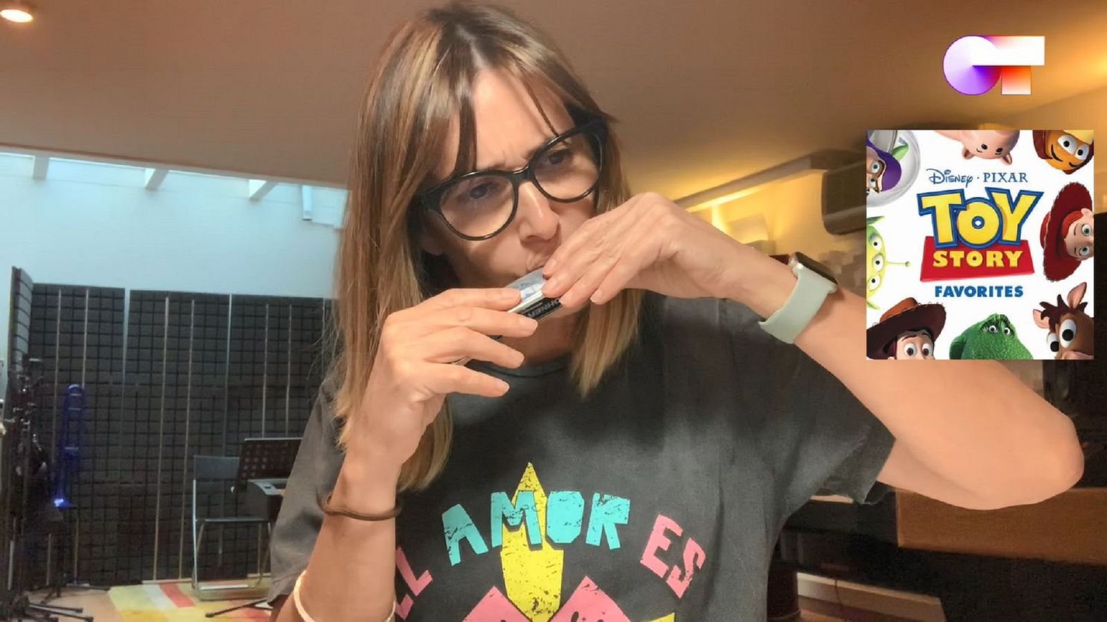 Noemí da el sexto reparto de temas de #QuedOTenCasa y Manu Guix interpreta las canciones