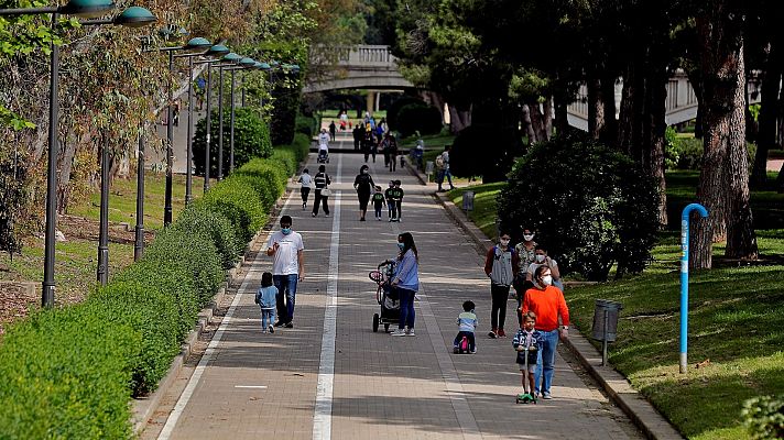 Telediario 1 - Las grandes ciudades se enfrentan al reto de la movilidad en la desescalada