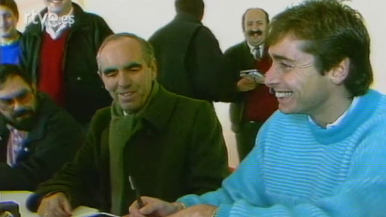 Teledeporte - Michael Robinson ficha por el Osasuna