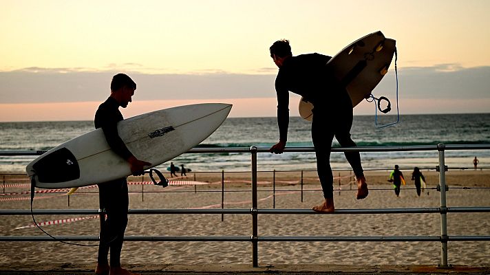 Telediario 1 - Las playas de Sidney se vuelven a abrir al surf, cinco semanas después