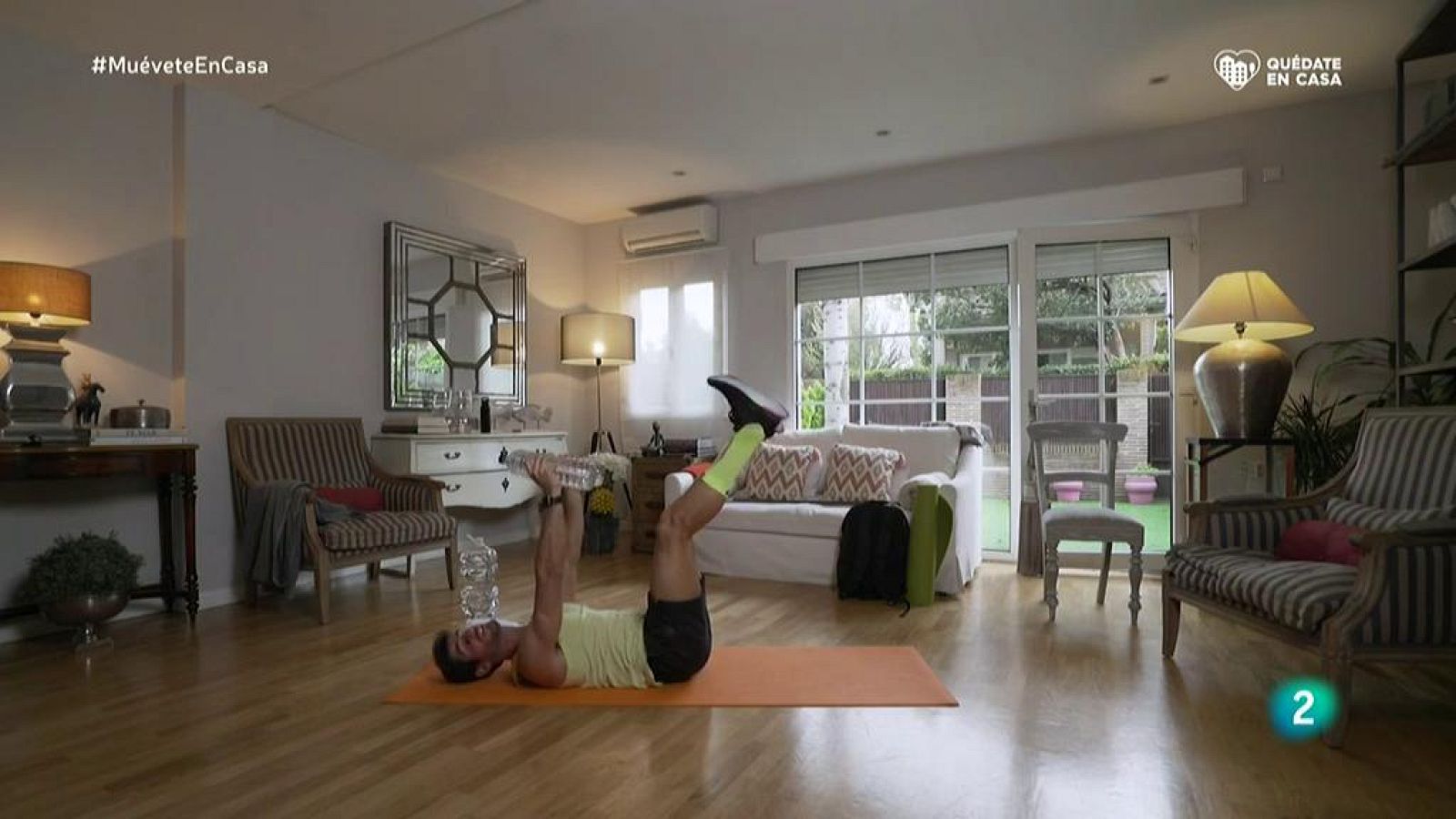 Muévete en casa - Bloque 3: Trabajamos abdominales con pecho, hombros y tríceps