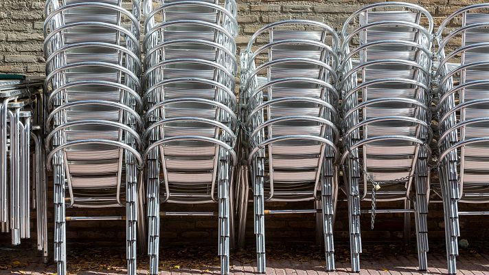 Telediario 1 - Los restaurantes y hoteles se preparan para reabrir con limitaciones