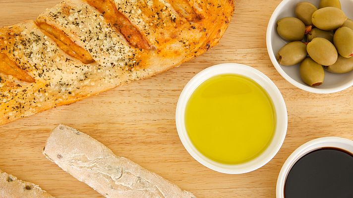 Gente y tendencias - Pan de tomate con ingredientes de casa