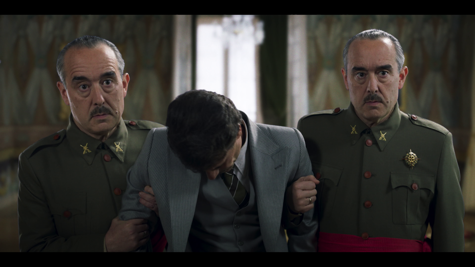 El Ministerio del Tiempo - Los dos dobles de Francisco Franco