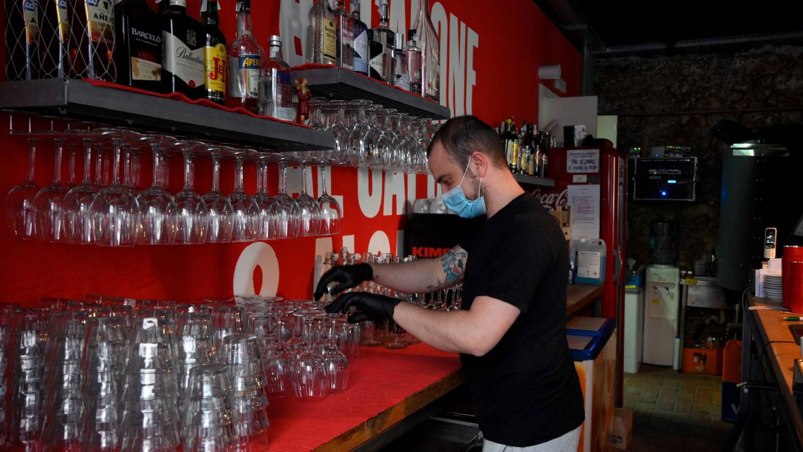 La crisis por el coronavirus: "Vamos a ver una caída muy intensa de la economía y una recuperación gradual"