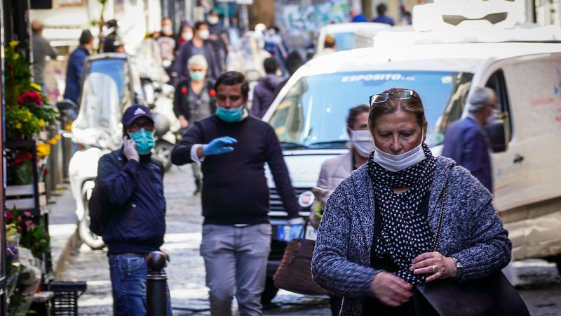 Italia reabre parques y comercios con la menor cifra de muertos y contagios desde el pasado 10 de marzo - RTVE.es - Telediario 1 | Ver