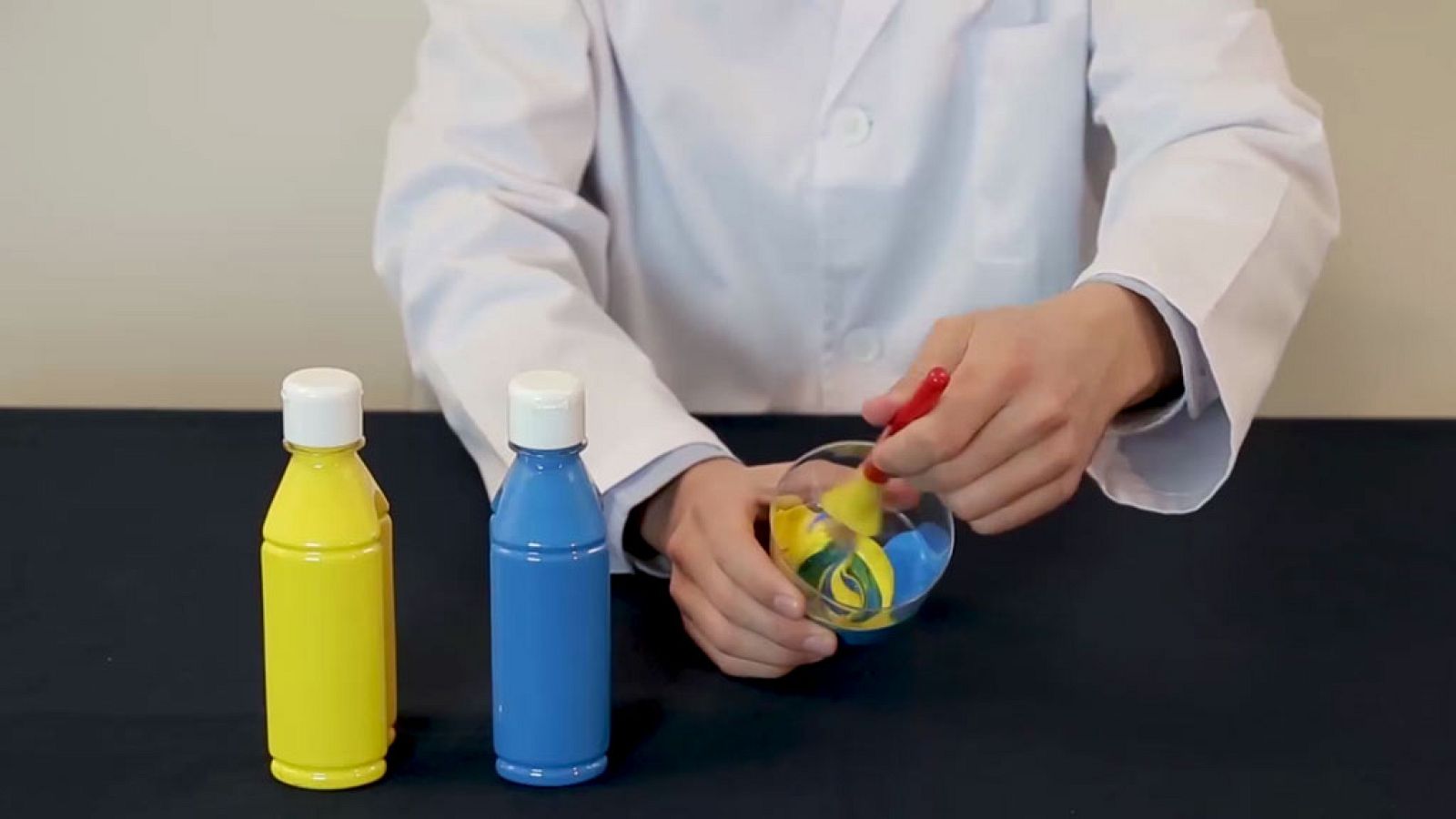 CIENCIAS NATURALES - Can we make new colours? - EduClan 6 a 8 años | Ver