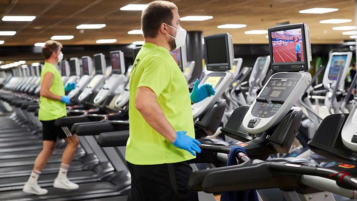 Telediario 1 - ¿Cómo será la vuelta a los gimnasios tras el confinamiento?