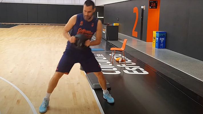 Telediario 1 - El Valencia Basket ya entrena en el club