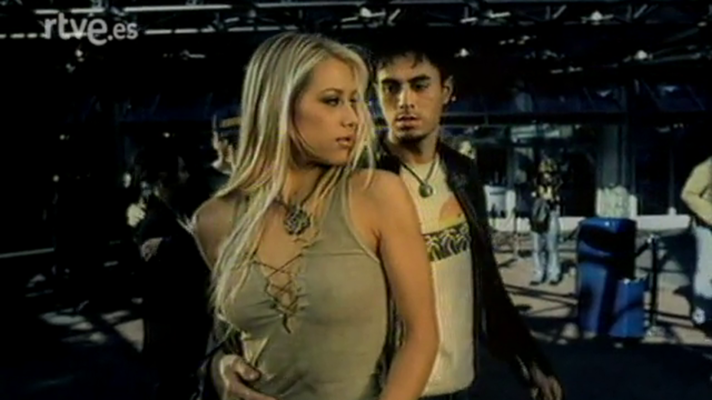 Programas y Concursos en el Archivo de RTVE - Corazón corazón - Enrique Iglesias y Anna Kournikova - 14/9/2003