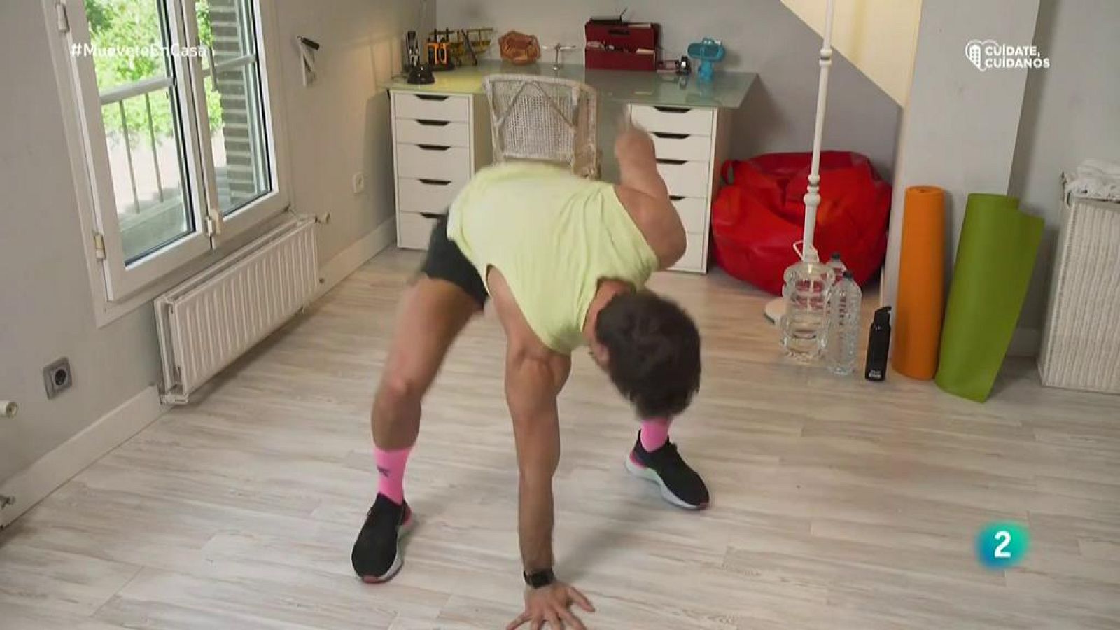 Muévete en casa - ¡Tábata de cardio!