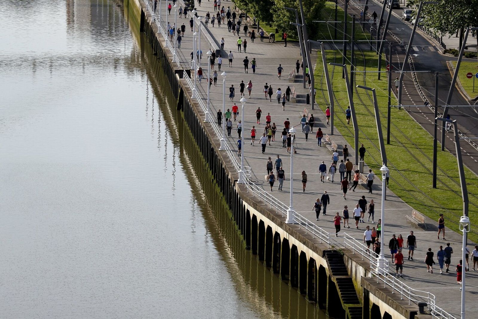 Once comunidades y Ceuta y Melilla pasan a la Fase 1 -RTVE.es | Ver