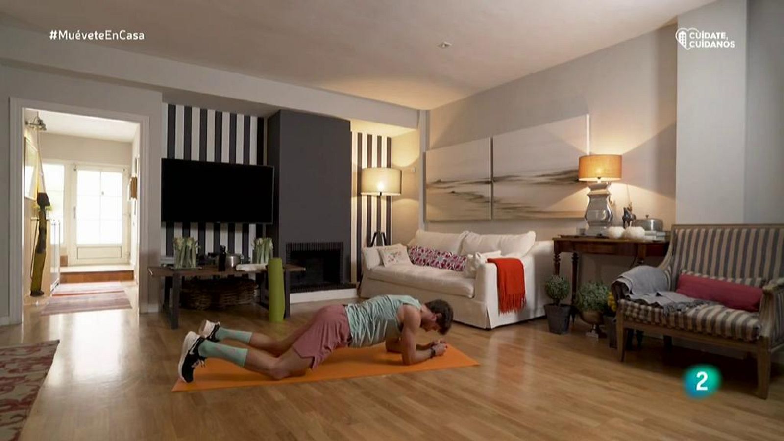 Muévete en casa - ¡Pon en forma el glúteo y el abdomen!