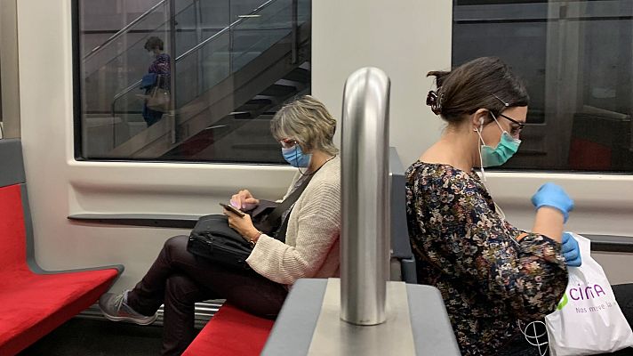 Telediario 1 - La Fase 1 en el transporte permite sentarse con quien se convive y siempre con mascarilla