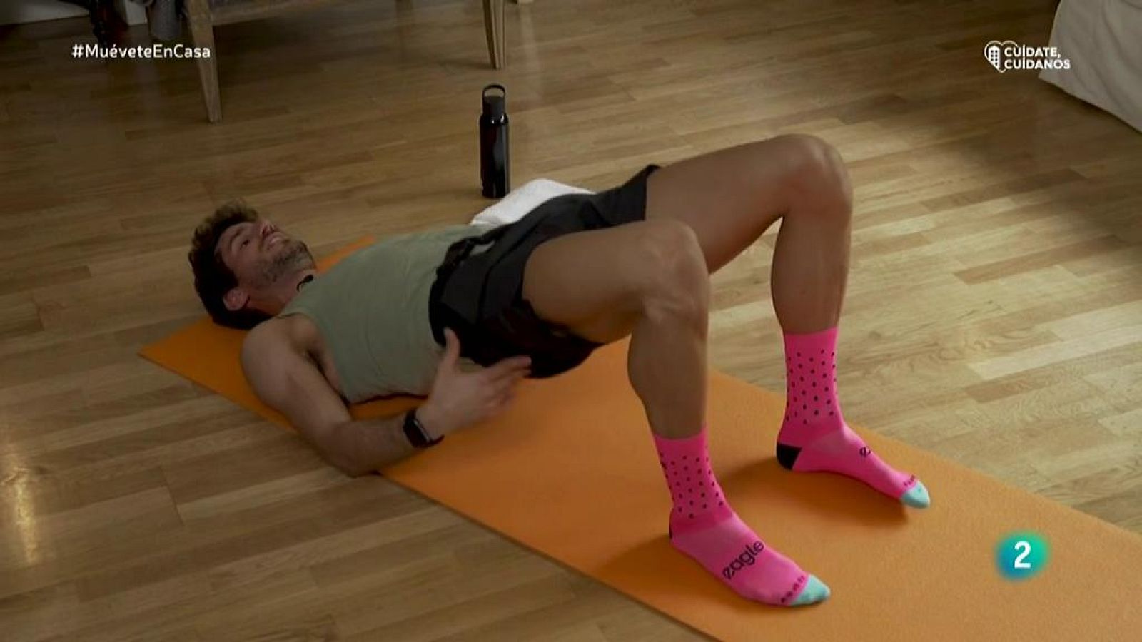 Muévete en casa - ¡Trabaja glúteos, cuádriceps, abdomen y espalda con pilates!