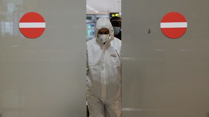 Telediario 1 - Portugal, Francia o Reino Unido también imponen restricciones y cuarentenas a viajeros