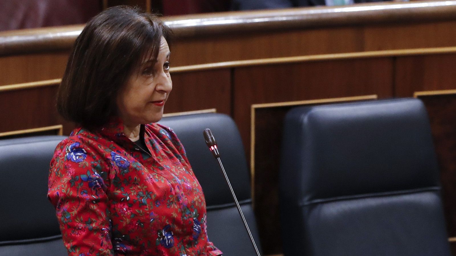 Vox acusa al Gobierno de decretar un "estado de excepción encubierto" y Robles contesta: "Salvamos vidas"