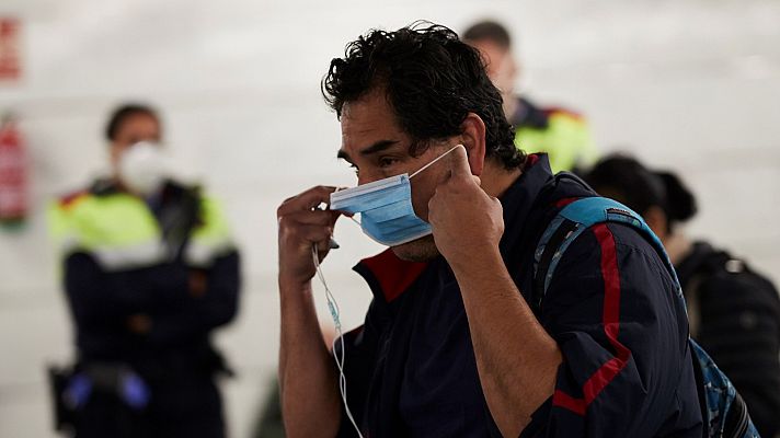 Especiales informativos - Simón: "La mejor mascarilla son los dos metros de distancia"