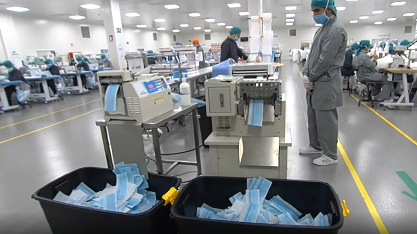 Marruecos podría comenzar a exportar mascarillas desechables tras lograr abastecer a toda su población - RTVE.es - Telediario 1 | Ver