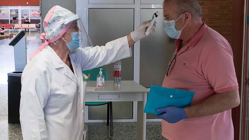 Simón: "No sabemos aún cuál es el rol de los asintomáticos en la transmisión" - Especiales informativos | Ver