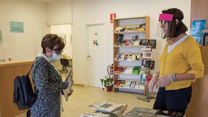 Telediario 1 - Toda España pasa a la Fase 1 menos Madrid, Barcelona y parte de Castilla y León