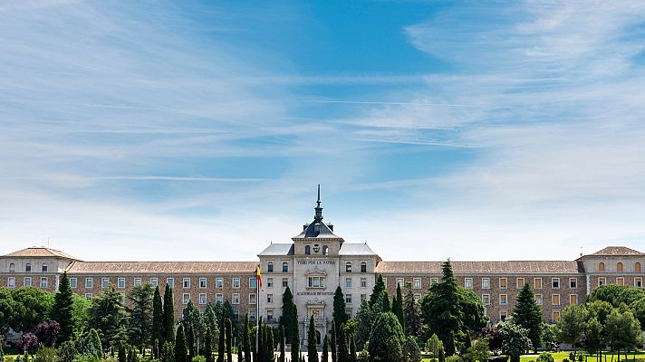 Telediario 1 - La Academia de Infantería de Toledo mantiene la enseñanza de los cadetes de forma virtual durante la crisis del coronavirus