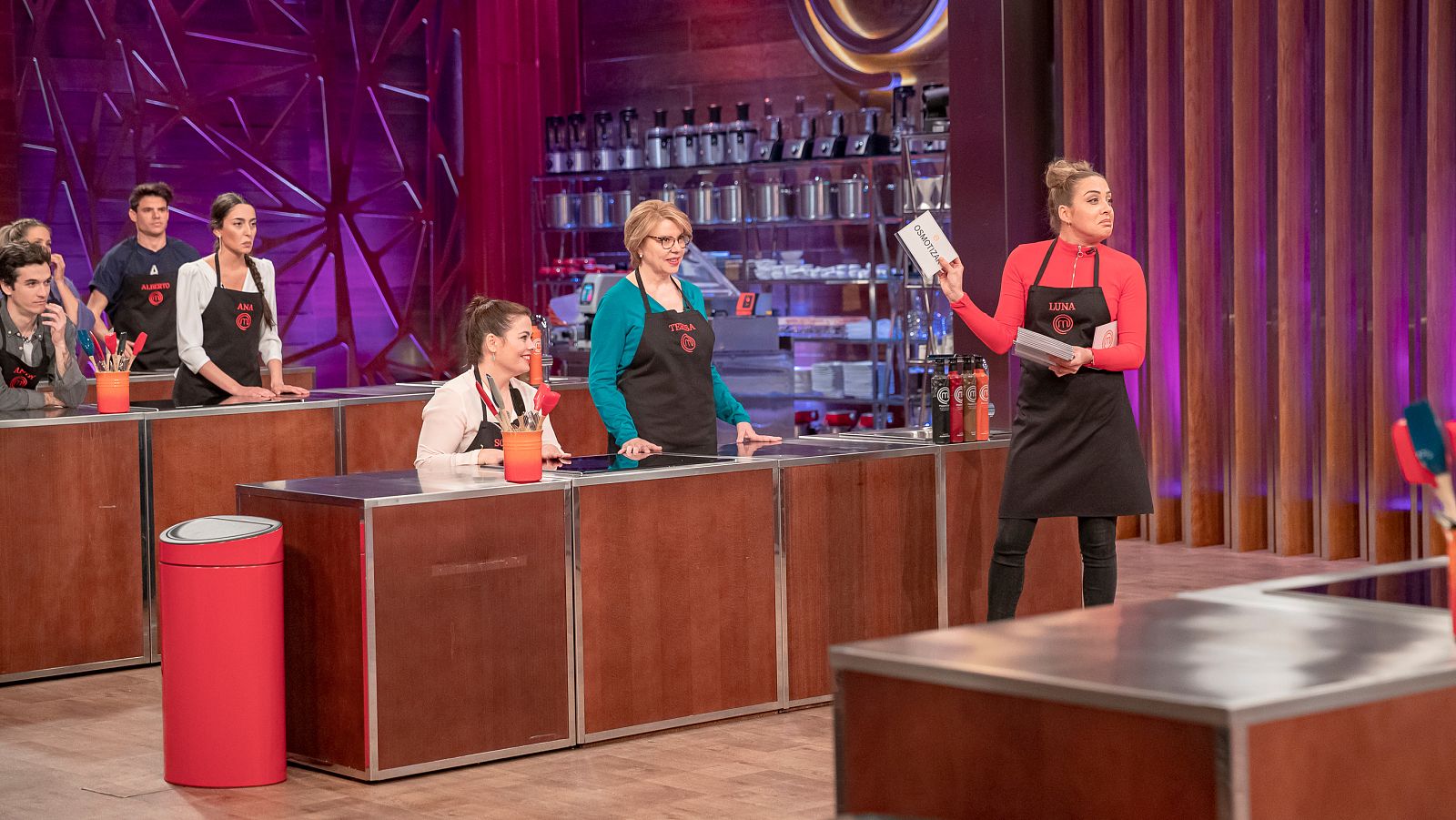 MasterChef 8 - El loco reparto de técnicas de Luna | Ver