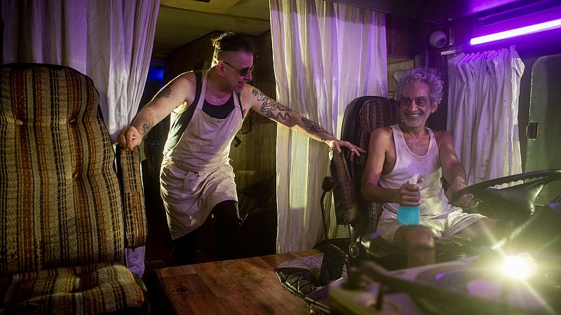 Melingo y Andrés Calamaro -  El Blues Rebétiko de 7 vidas