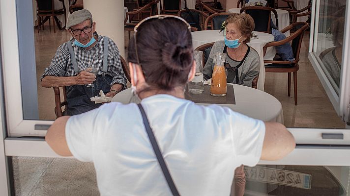 Telediario 1 - Comienza la desescalada para algunas residencias de mayores