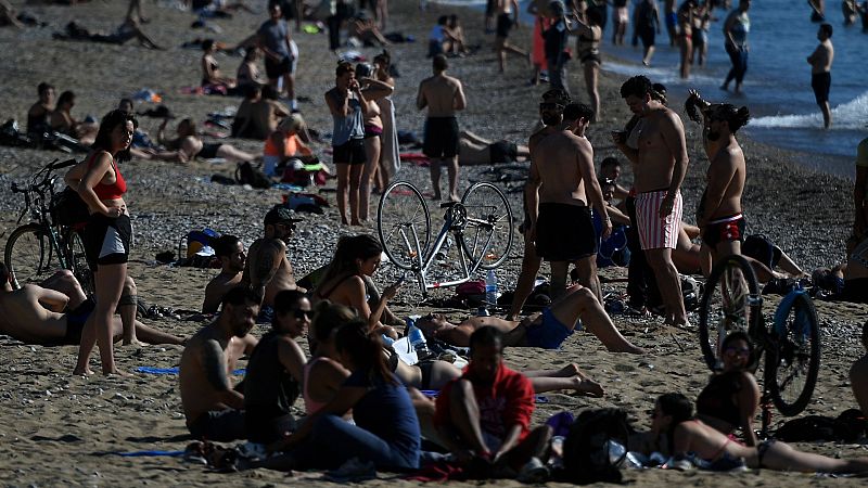 Coronavirus: Playas abarrotadas en Barcelona | Ver
