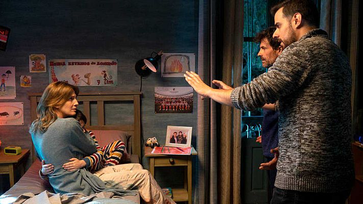 Telediario 1 - Primeras imágenes de la película de terror 'Voces', el debut de  Ángel Gómez