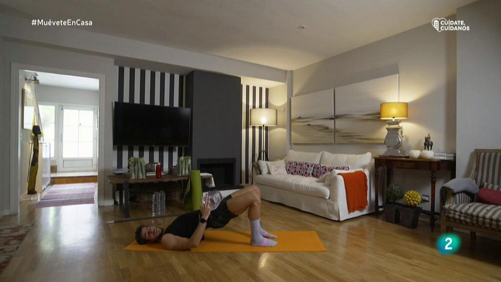 Muévete en casa - ¡Fortalece el abdomen!