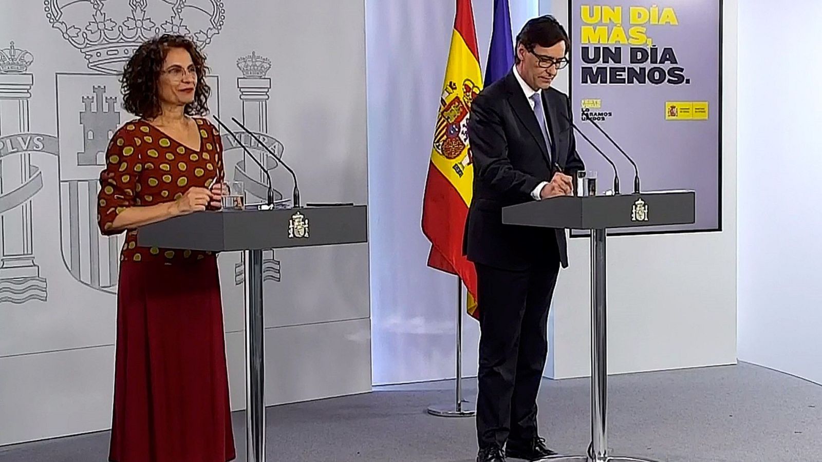 Montero asegura que hay "diálogo fluido" con el presidente de la patronal y que entiende su "sorpresa" ante el acuerdo con Bildu