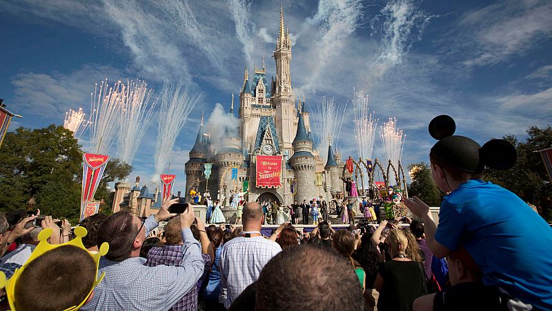 La NBA trabaja para reanudar la liga a finales de julio en Disney Florida